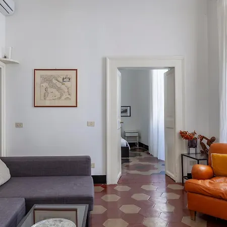 Spanish Steps Charming Lägenhet *