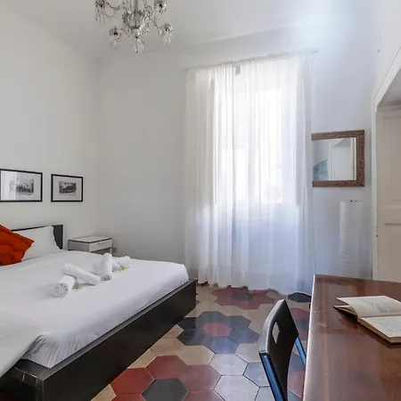 Spanish Steps Charming Apartment Rome